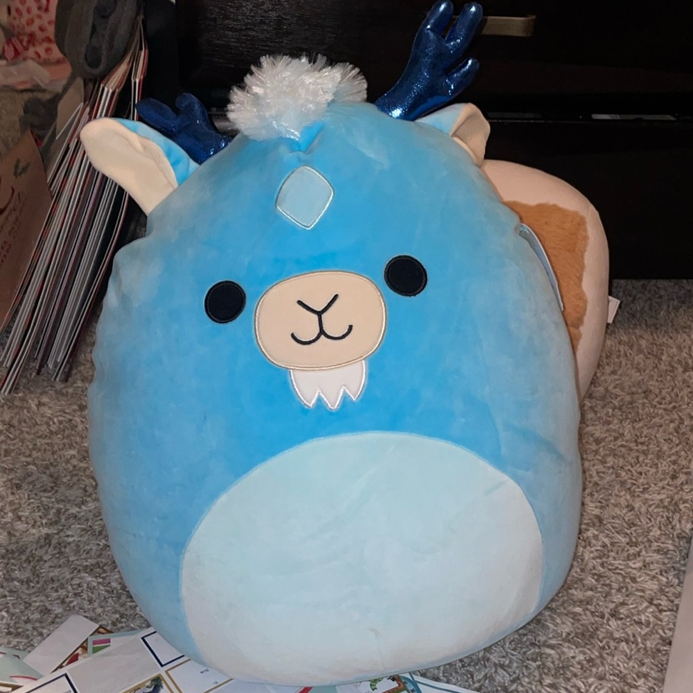 NWT Xam the aqua Blue Kirin original squishmallows holidays a Christmas edition